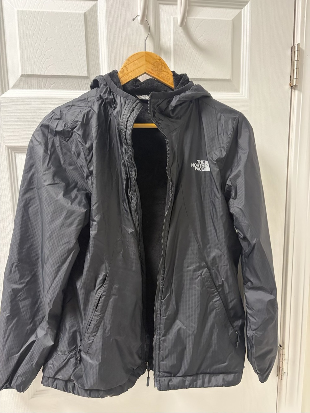 The North Face Women M Black Hooded Raincoat